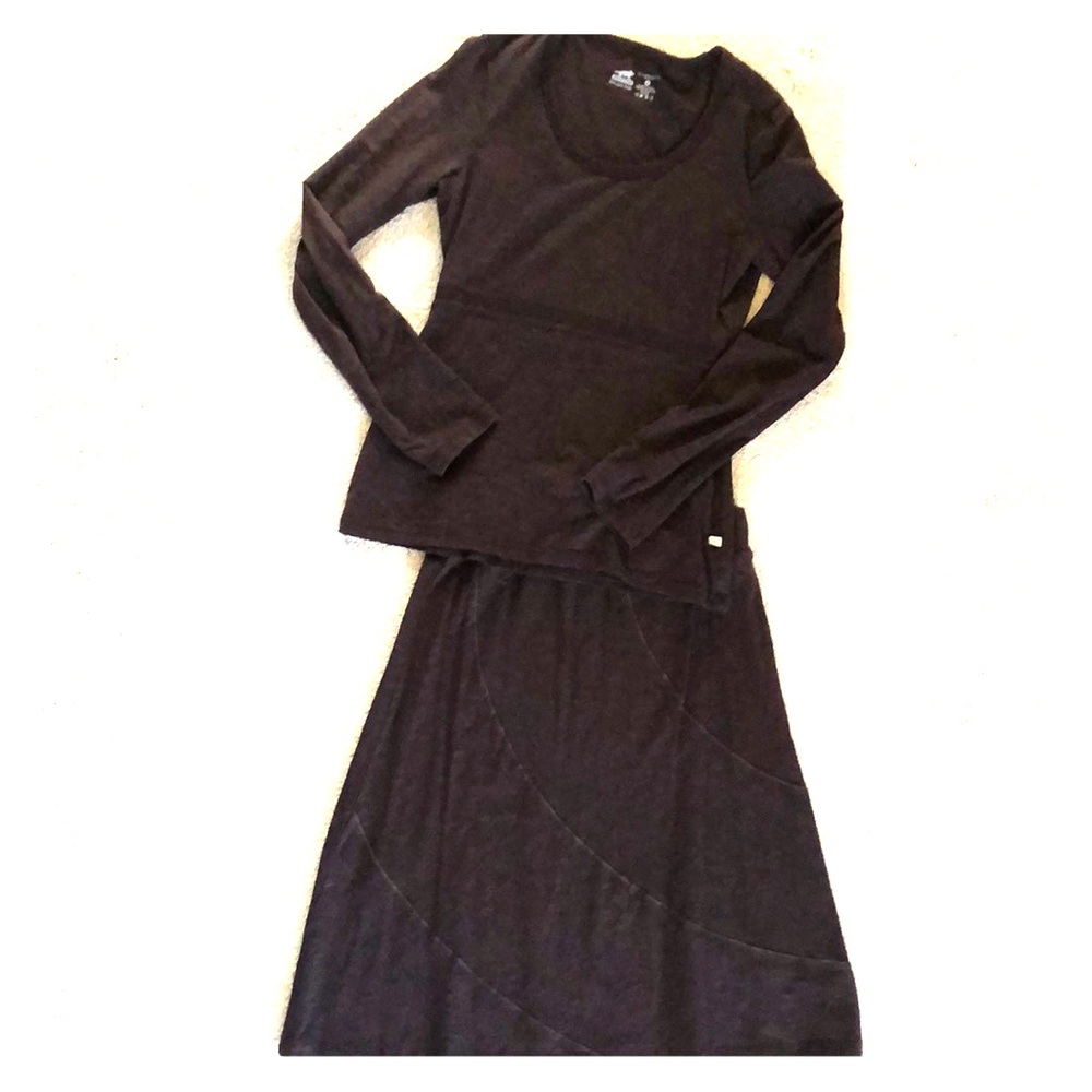 Horny Toad shirt and skirt